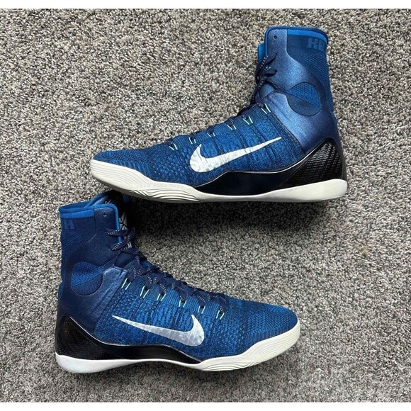 Nike Blue and White High-Top Athletic Shoes main image 8